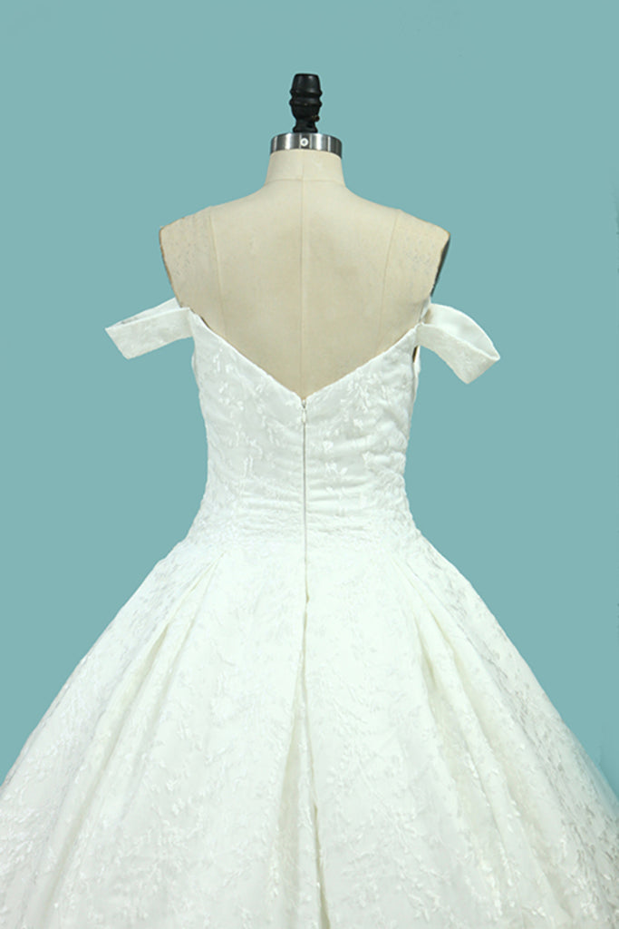 Robes de mariée en robe de bal 2022 Robe de mariée à encolure dégagée à l&#39;avant