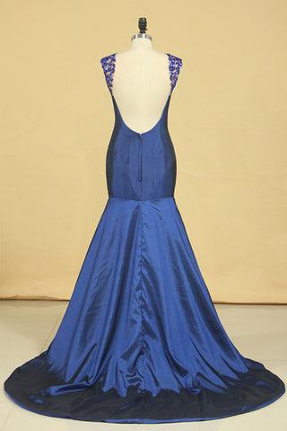 2024 foncé Bleu Royal Scoop robes de bal en taffetas sirène balayage train avec des perles