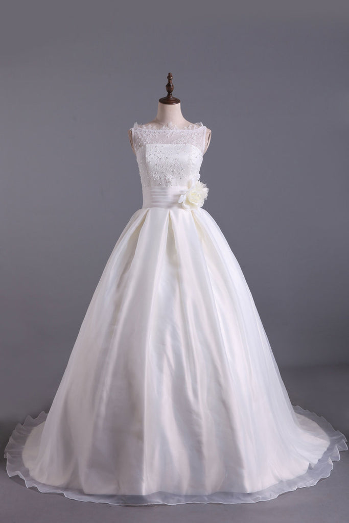2024 dentelle romantique corsage d&#39;une robe de mariée en ligne Pick Up organza Jupe cathédrale train Avec Fleur