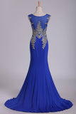 2022 Foncé Bleu Royal Prom robes Scoop Mermaid Spandex Avec Applique balayage / pinceau train