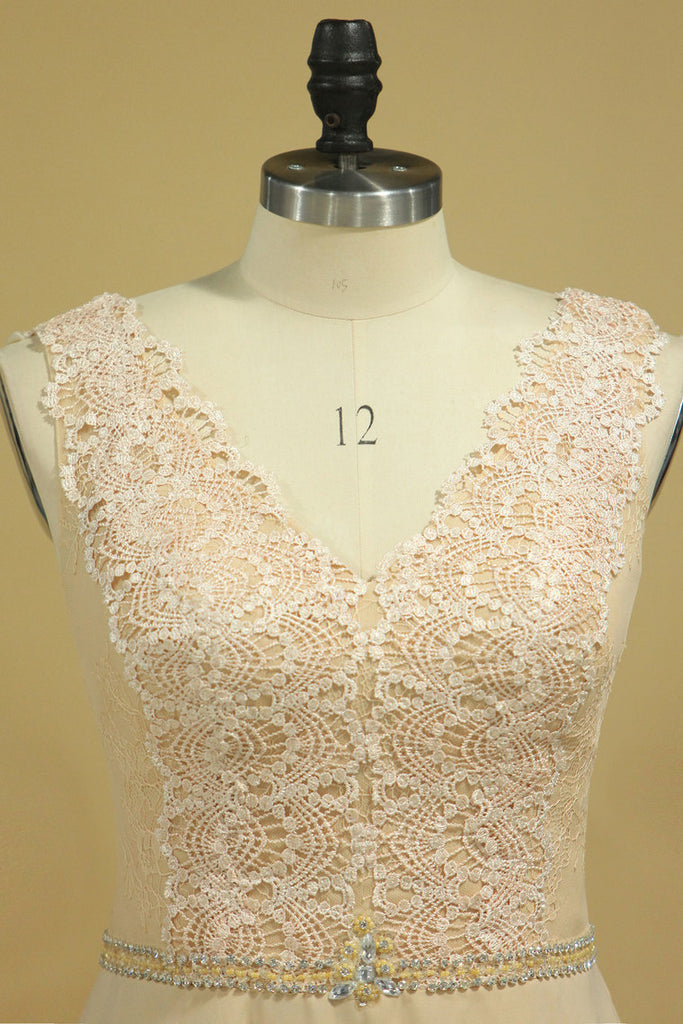 2022 Plus Size Robes de mariée élégante A-ligne col en V Cour mousseline train complet perles