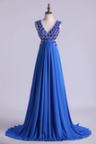 2024 V-Neck Robes de bal foncé Bleu Royal Une ligne en mousseline de soie avec des perles