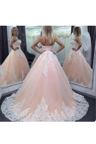 2022 Robe de bal Quinceanera Robes Sweetheart Tulle avec appliques Lace Up
