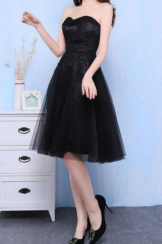2024 New Arrival Homecoming Robes Sweetheart Tulle avec appliques et cap