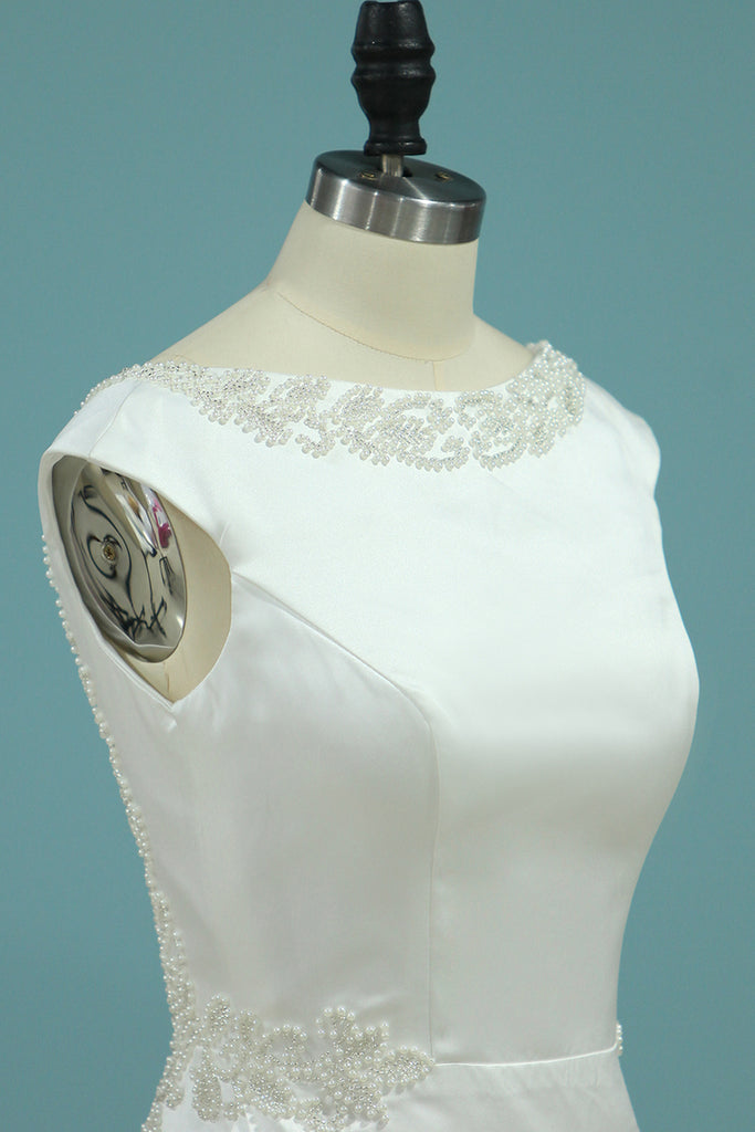 2022 nouvelles robes de mariée sirène Bateau satin avec des perles