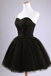 2024 Black Homecoming Robes Ball Gown Sweetheart Short / Mini Avec Appliques Lace Up