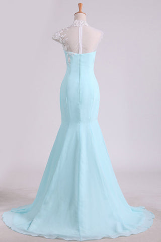 2024 Mermaid robes de bal à col en mousseline de soie avec des perles et des perles balayage train