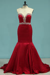 2022 Lace Up Sweetheart Satin With Beading Robes de bal Mermaid