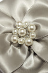 Satin Classique avec jarretelles de mariage perle