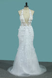 Robes de mariée 2024 V Neck Mermaid Tulle avec appliques et fleurs faites à la main