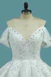 2024 luxueux robe de bal en satin de la robe de mariée d&#39;épaule avec des appliques et des perles