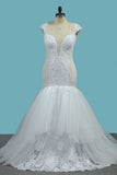 Robes de mariage de tulle de bretelles de spaghetti de sirène de 2024 avec le train de cathédrale d&#39;Applique